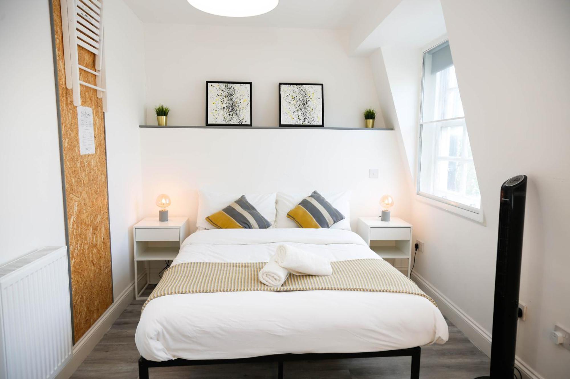 Luxury Rooms In Camden Town Near Shops, Cafes, Bars & Metro With Shared Bathrooms Лондон Екстер'єр фото