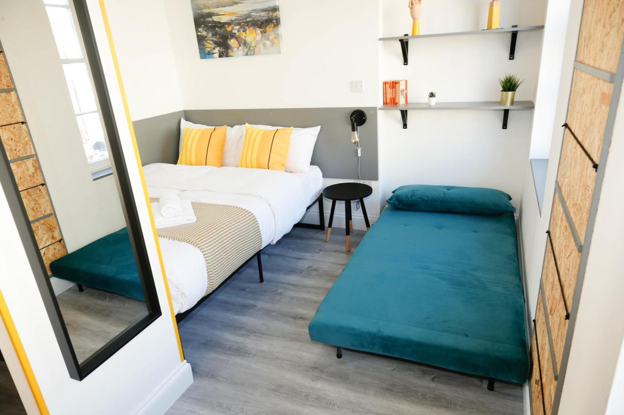 Luxury Rooms In Camden Town Near Shops, Cafes, Bars & Metro With Shared Bathrooms Лондон Екстер'єр фото