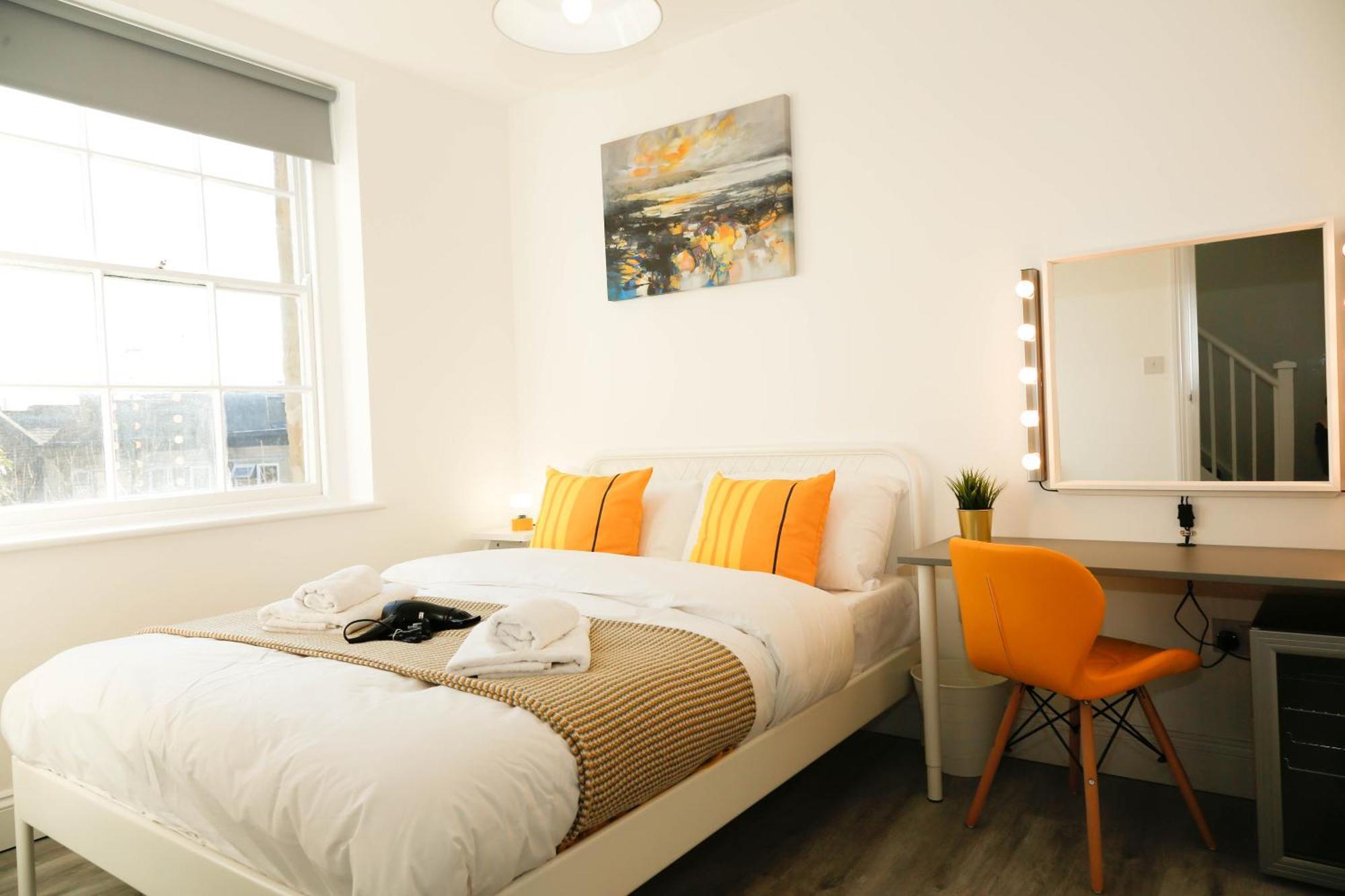 Luxury Rooms In Camden Town Near Shops, Cafes, Bars & Metro With Shared Bathrooms Лондон Екстер'єр фото
